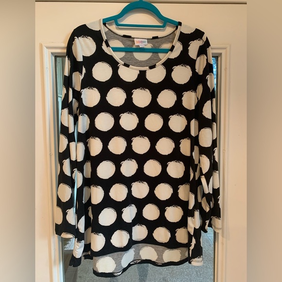 LuLaRoe Tops - Like new cute top!